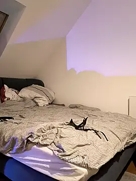 SunbakedMedal71 online show from March 13, 2026, 10:27 pm