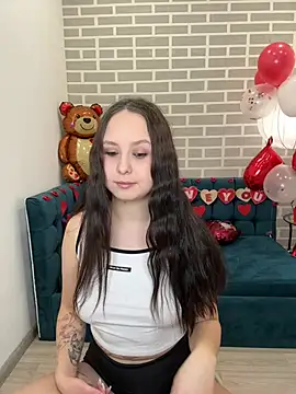 BeatriceReeves online show from February 12, 2026, 1:00 am