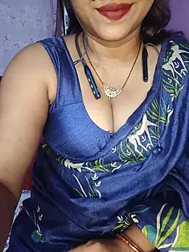Sexy Mona Bhabhi online show from July 10, 2026, 6:32 pm