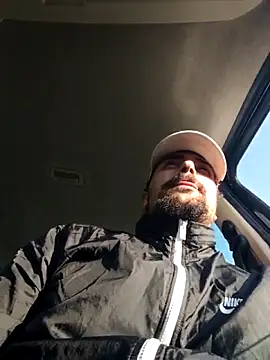 salvat22 online show from March 23, 2026, 3:49 pm