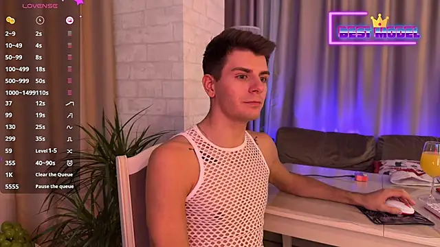 Walt Enjoy online show from January 1, 2025, 9:09 pm