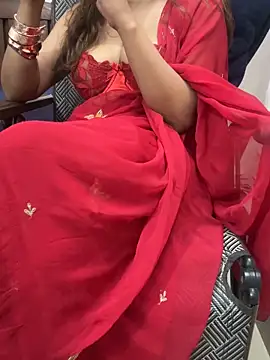 HoneyBearCpl online show from March 15, 2026, 3:40 pm