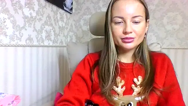 jennifer838 online show from December 14, 2025, 2:33 pm