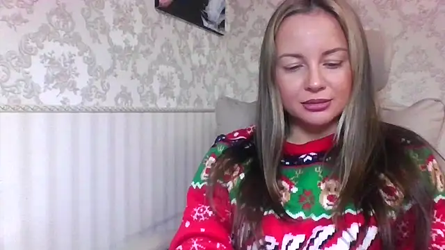 jennifer838 online show from December 22, 2025, 8:11 am