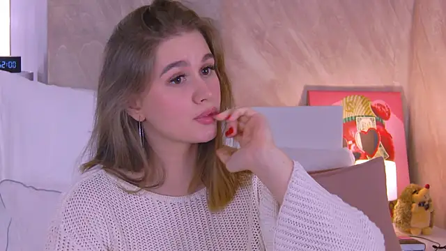 Snapshot of EllieHayes chatting on March 22, 2025, 9:53 pm EllieHayes online show from March 22, 2025, 9:53 pm