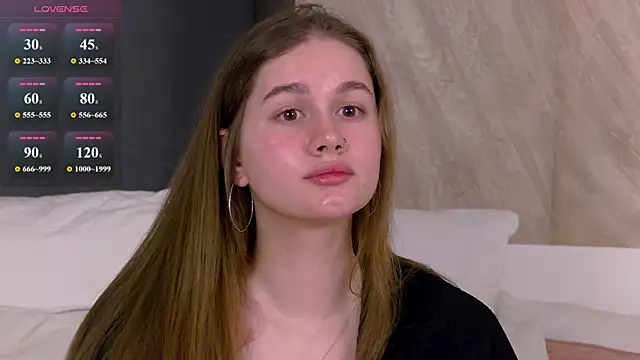 Snapshot of EllieHayes chatting on June 6, 2026, 1:38 pm EllieHayes online show from June 6, 2026, 1:38 pm