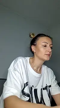 Snapshot of AudreyJoy chatting on January 5, 2025, 2:06 am AudreyJoy online show from January 5, 2025, 2:06 am