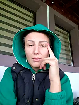 Snapshot of AudreyJoy chatting on October 2, 2025, 5:47 am AudreyJoy online show from October 2, 2025, 5:47 am