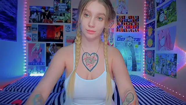 Snapshot of AliceMilman chatting on February 18, 2025, 2:27 pm AliceMilman online show from February 18, 2025, 2:27 pm