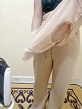 ShadiaStar online show from March 18, 2025, 4:47 am