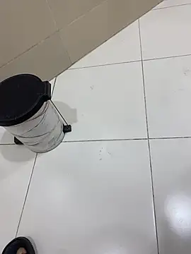 Snapshot of Lahcene chatting on February 1, 2026, 7:23 pm Lahcene online show from February 1, 2026, 7:23 pm