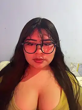 Snapshot of CANELA_9911 chatting on May 18, 2026, 12:40 am CANELA 9911 online show from May 18, 2026, 12:40 am