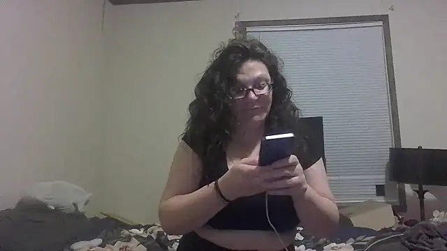 kitwithclaws420 online show from April 19, 2026, 1:16 am