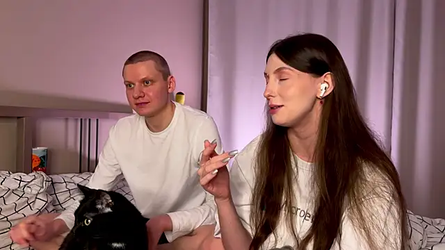 Snapshot of eternal_dream_ chatting on December 13, 2024, 7:32 pm eternal dream online show from December 13, 2024, 7:32 pm