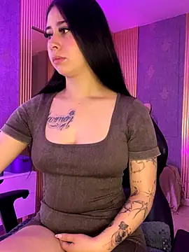 Zoee t online show from November 16, 2025, 3:45 am