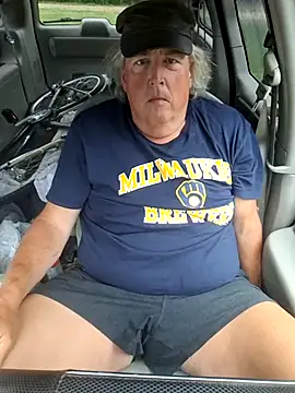 Snapshot of Bus310A chatting on July 1, 2026, 3:45 pm Bus310A online show from July 1, 2026, 3:45 pm