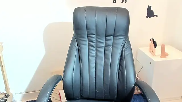 sweetnea online show from February 6, 2025, 3:06 am