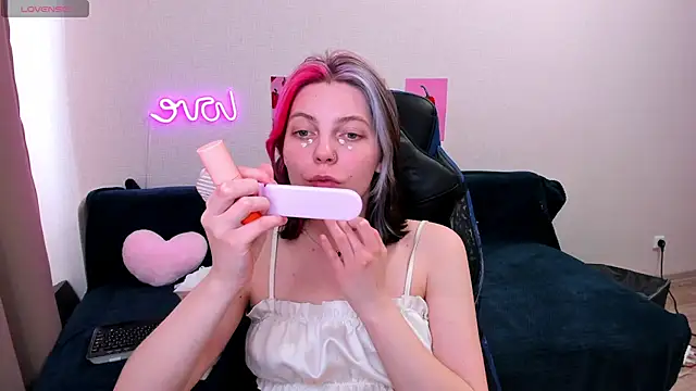 marie reyes  online show from March 10, 2026, 10:09 am