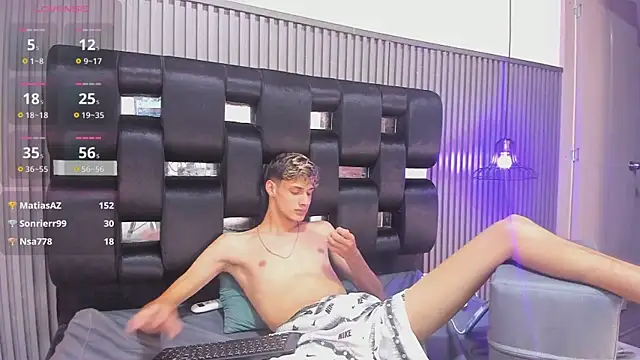 Alex Strip  online show from December 16, 2024, 7:58 am