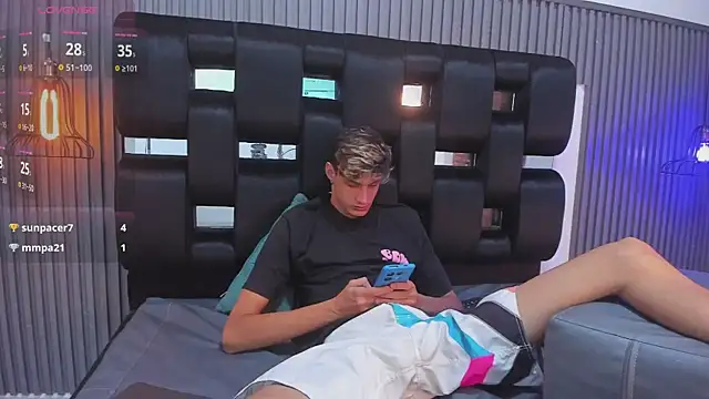 Alex Strip  online show from January 10, 2025, 8:29 am