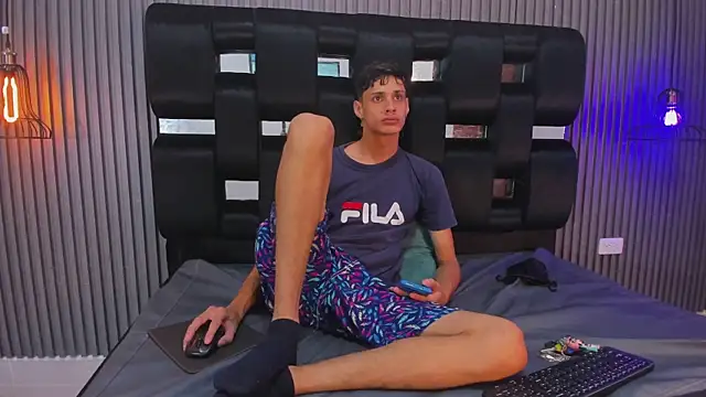 Alex Strip  online show from January 29, 2025, 6:07 pm