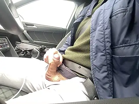 Snapshot of ItalStall chatting on March 21, 2025, 8:17 am ItalStall online show from March 21, 2025, 8:17 am