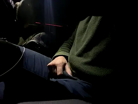 Snapshot of ItalStall chatting on October 9, 2025, 6:28 pm ItalStall online show from October 9, 2025, 6:28 pm