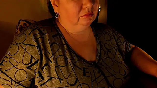 Snapshot of SexxyDreams1 chatting on December 20, 2024, 4:09 am SexxyDreams1 online show from December 20, 2024, 4:09 am