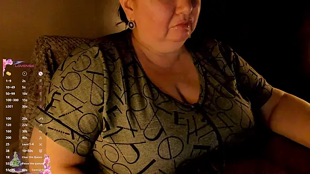 Snapshot of SexxyDreams1 chatting on December 24, 2024, 4:51 pm SexxyDreams1 online show from December 24, 2024, 4:51 pm