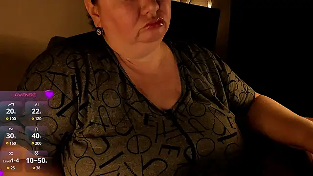 Snapshot of SexxyDreams1 chatting on March 5, 2025, 12:16 am SexxyDreams1 online show from March 5, 2025, 12:16 am