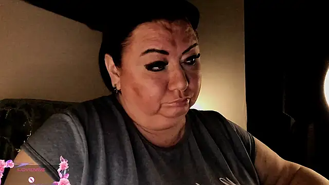 Snapshot of SexxyDreams1 chatting on September 19, 2025, 11:27 pm SexxyDreams1 online show from September 19, 2025, 11:27 pm