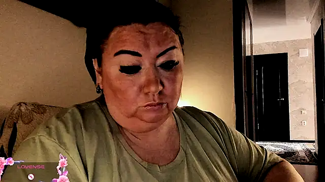 Snapshot of SexxyDreams1 chatting on October 2, 2025, 5:47 am SexxyDreams1 online show from October 2, 2025, 5:47 am