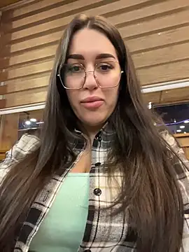 Snapshot of VikiDemi chatting on December 22, 2025, 3:42 pm VikiDemi online show from December 22, 2025, 3:42 pm