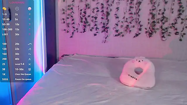 Snapshot of Lessy_Lasska chatting on April 22, 2026, 2:14 am Lessy Lasska online show from April 22, 2026, 2:14 am