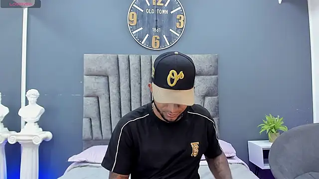 Robin Rief online show from March 30, 2026, 7:59 pm