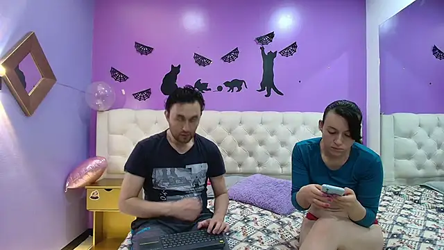 Snapshot of JeremmyAndStacy chatting on March 13, 2025, 11:30 am JeremmyAndStacy online show from March 13, 2025, 11:30 am