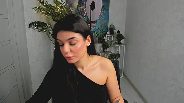 AlluringAriel online show from December 18, 2025, 7:31 pm