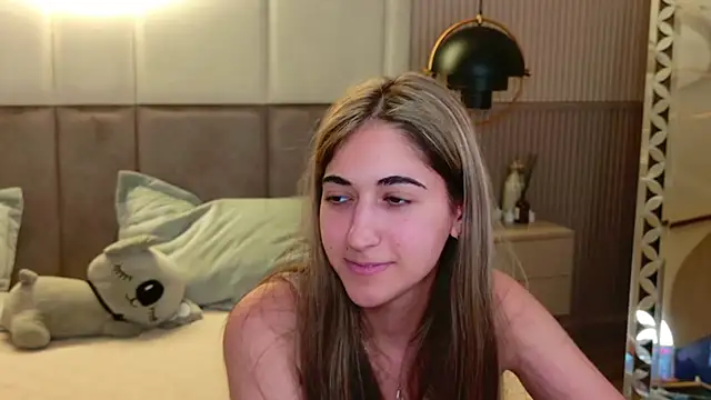 Teresa Stane online show from February 24, 2025, 11:54 am