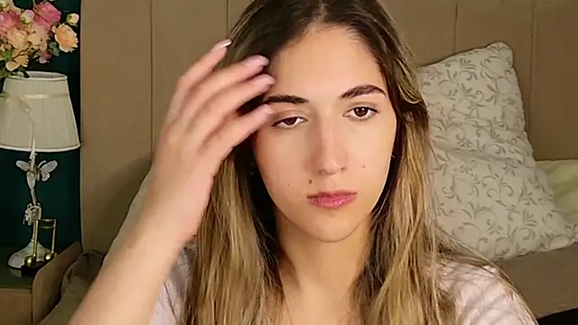 Teresa Stane online show from September 17, 2025, 7:21 am