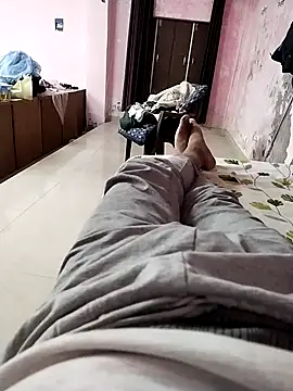 Snapshot of KUKU69XX chatting on March 3, 2025, 5:39 pm KUKU69XX online show from March 3, 2025, 5:39 pm