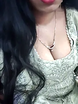 Haniya-143 online show from February 15, 2026, 10:06 pm