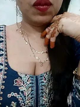 Haniya-143 online show from March 28, 2026, 11:04 pm