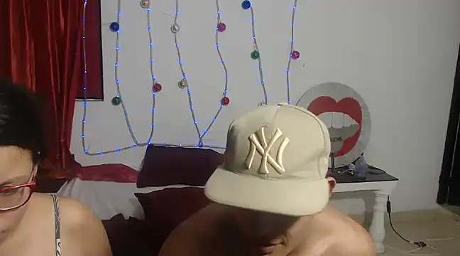 Snapshot of PartySexting chatting on December 14, 2024, 8:56 am PartySexting online show from December 14, 2024, 8:56 am