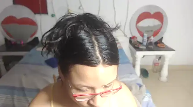 Snapshot of PartySexting chatting on January 12, 2025, 3:17 am PartySexting online show from January 12, 2025, 3:17 am