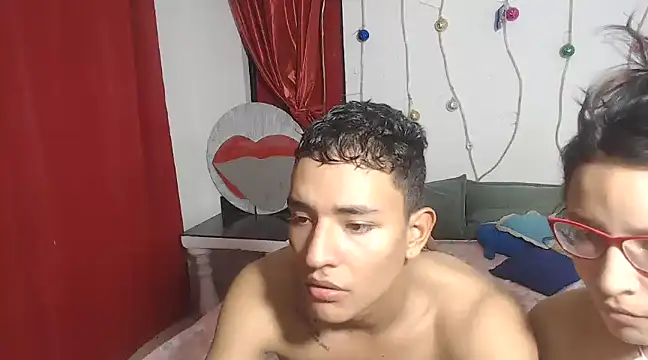 Snapshot of PartySexting chatting on January 21, 2025, 2:11 am PartySexting online show from January 21, 2025, 2:11 am