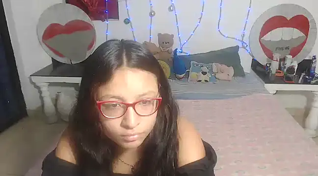 Snapshot of PartySexting chatting on January 25, 2025, 2:04 am PartySexting online show from January 25, 2025, 2:04 am