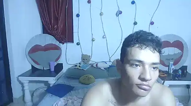 Snapshot of PartySexting chatting on January 27, 2025, 2:10 am PartySexting online show from January 27, 2025, 2:10 am