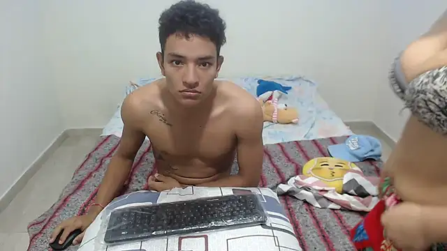 Snapshot of PartySexting chatting on February 20, 2025, 3:30 pm PartySexting online show from February 20, 2025, 3:30 pm