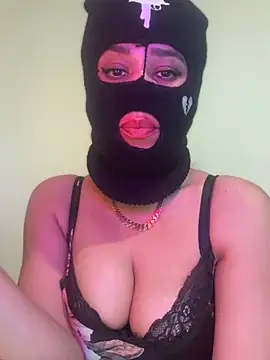 Queendiamon online show from February 5, 2025, 3:45 am