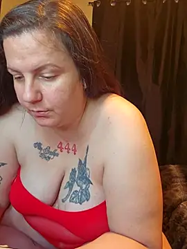 PeakabumPromo online show from April 14, 2026, 11:22 pm